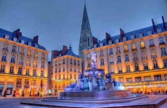Ferienwohnung Terrasse Royale Au Coeur De Nantes Exterior foto
